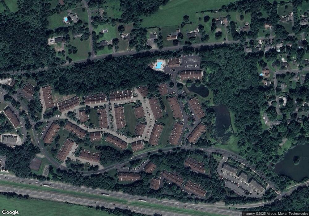 81 Overlook Dr, Clinton, NJ 08809 - photo 1