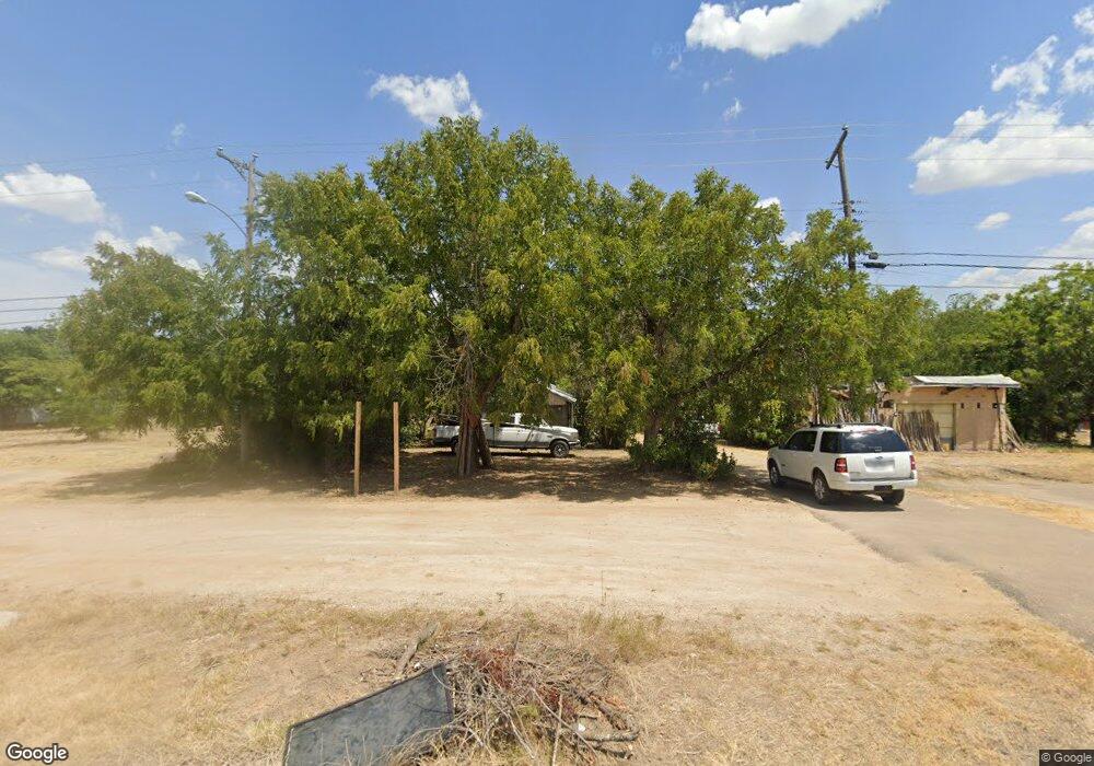 611 N Central Ave, Troy, TX 76579 - photo 1