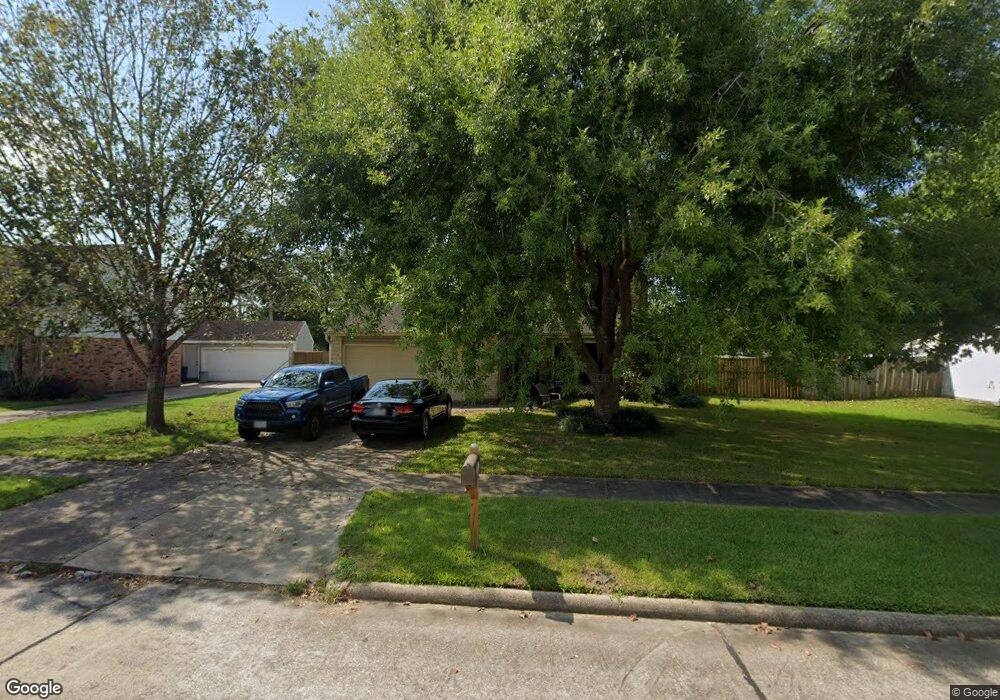 504 Gleneagles Dr, Friendswood, TX 77546 - photo 1