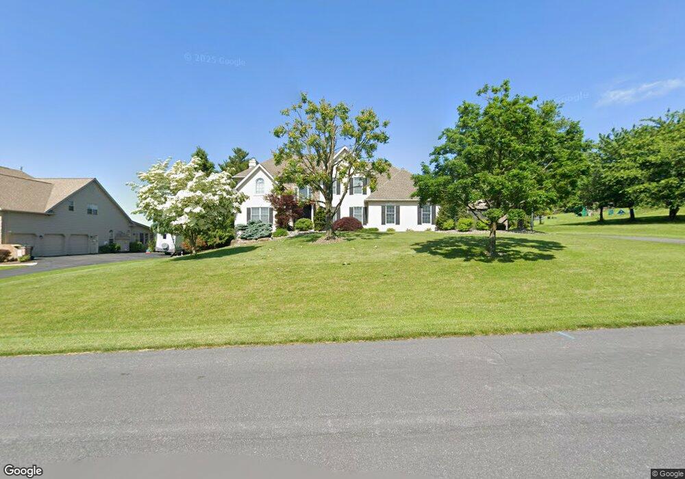 4697 York Dr, Orefield, PA 18069 - photo 1