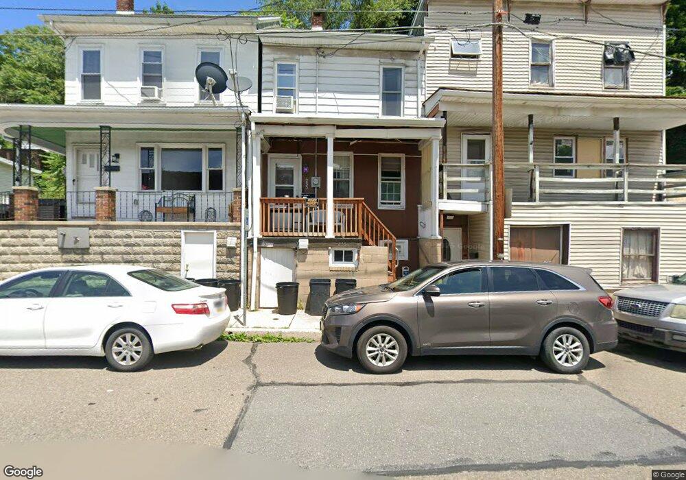 235 Lafayette St, Tamaqua, PA 18252 - photo 1