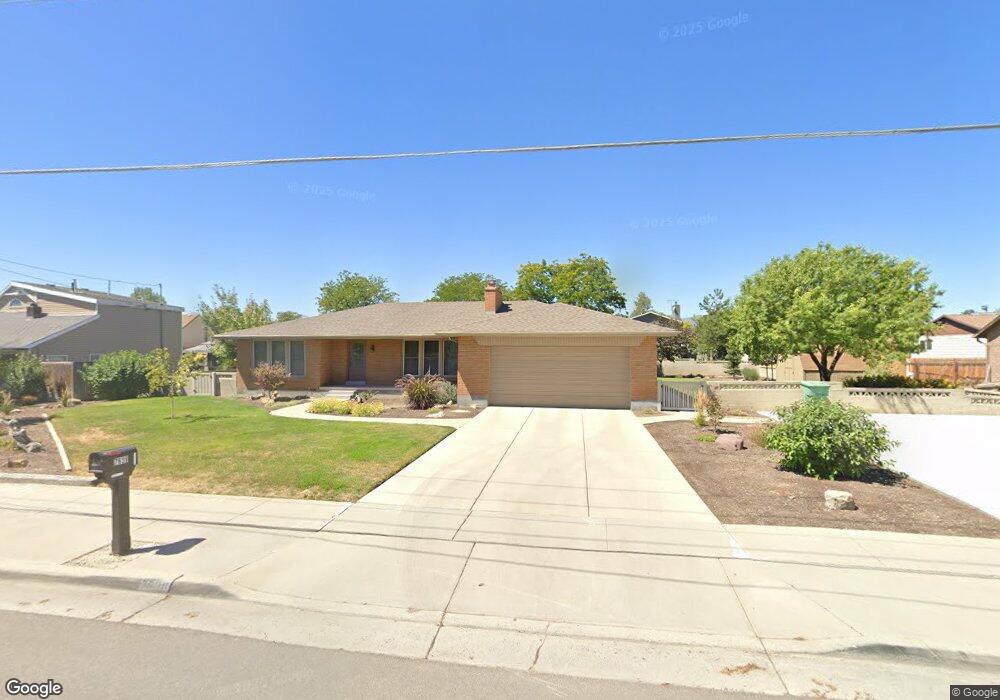 7626 S 3200 W, West Jordan, UT 84084 - photo 1