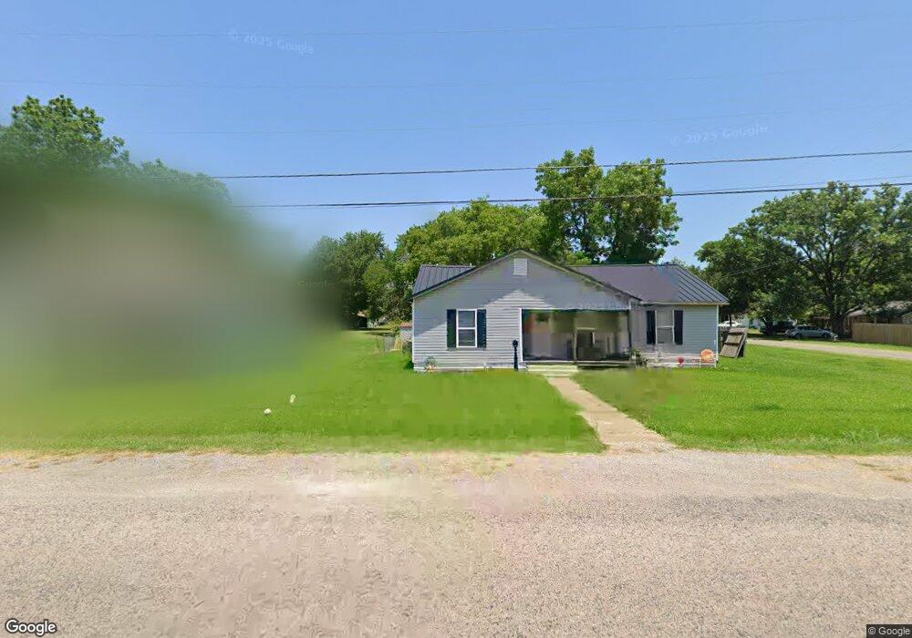 200 W Denison Ave, Bonham, TX 75418 - photo 1