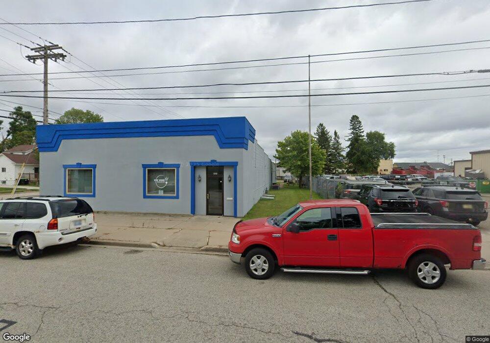 2001 11th Ave, Menominee, MI 49858 - photo 1