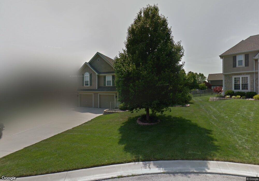 1412 Corey Ln, Lansing, KS 66043 - photo 1