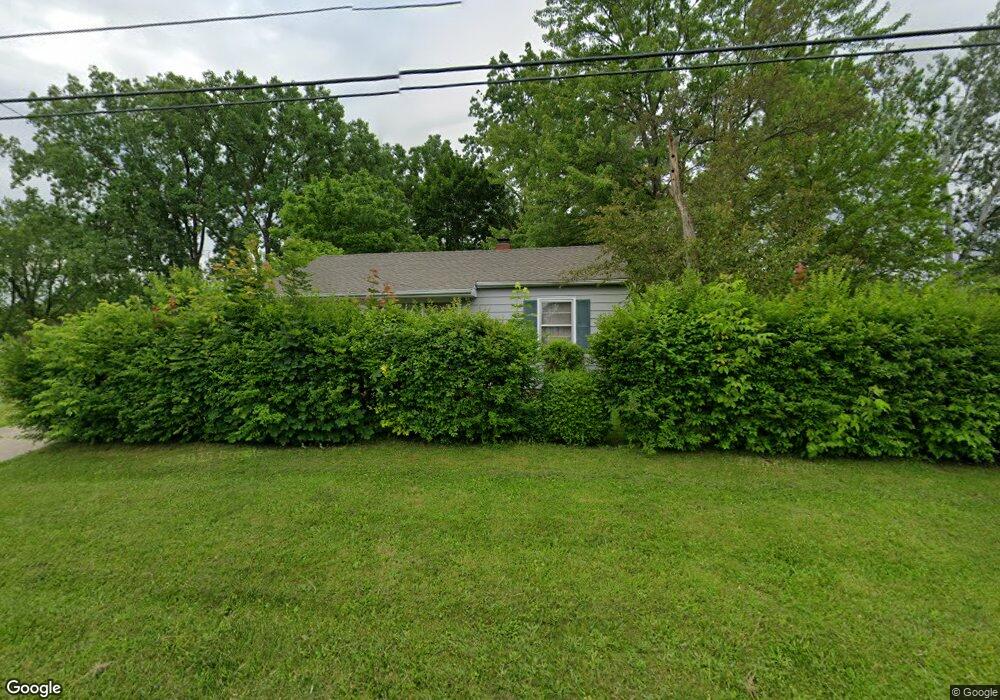 1149 W Kurtz Ave, Flint, MI 48505 - photo 1