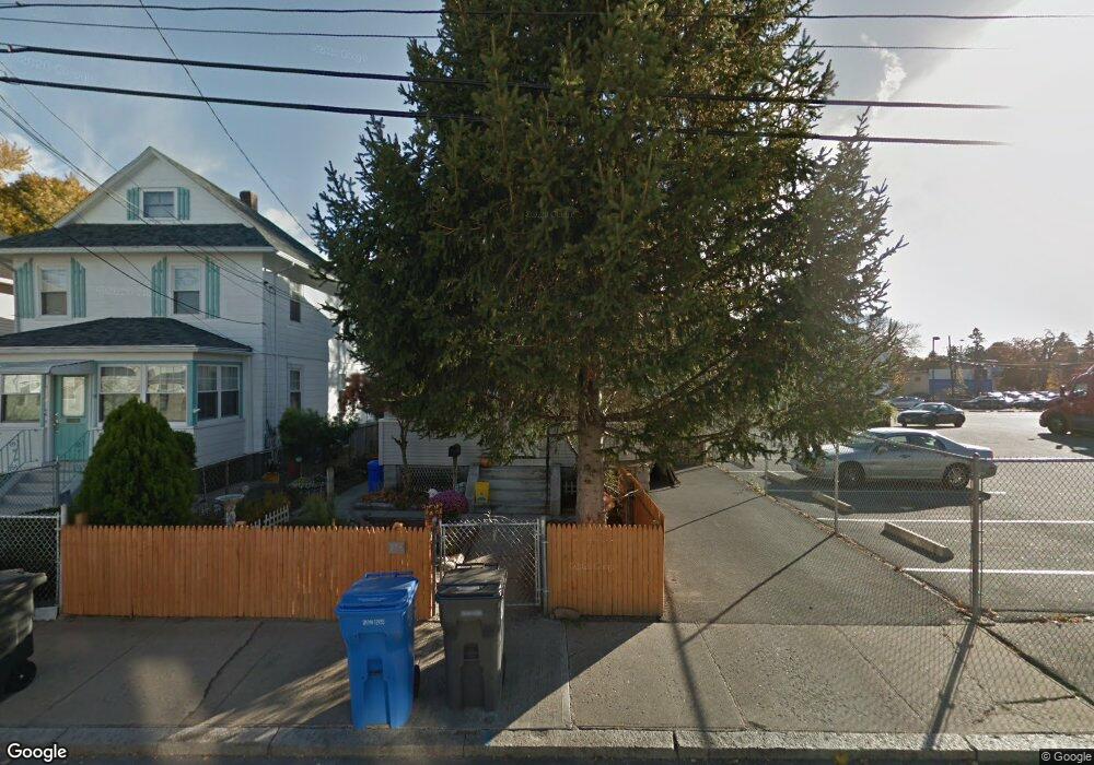 374 Northup St, Cranston, RI 02905 - photo 1