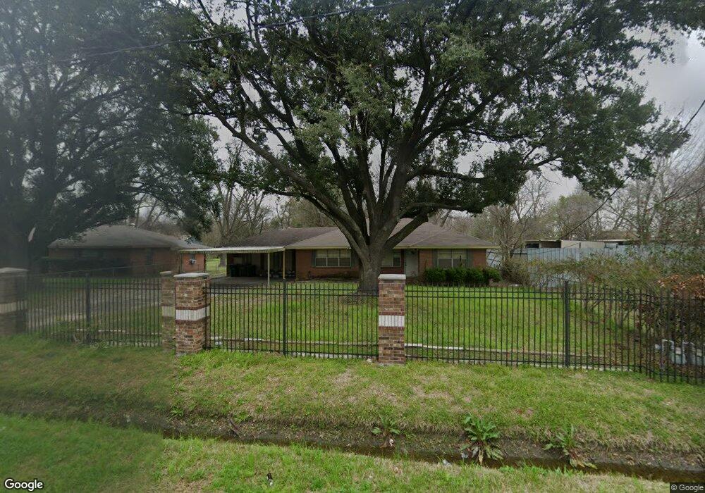 716 W Rittenhouse Rd, Houston, TX 77091 - photo 1