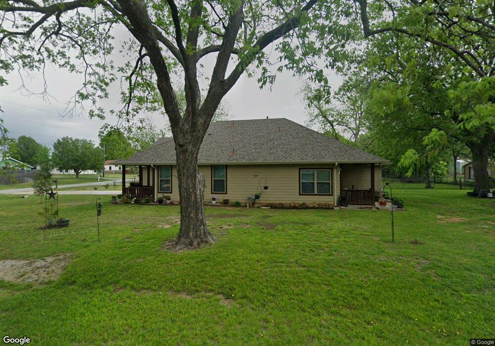 401 S Magnolia St, Pottsboro, TX 75076 - photo 1