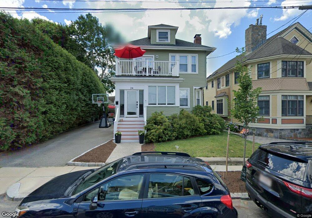 34 Garnet Rd, West Roxbury, MA 02132 - photo 1