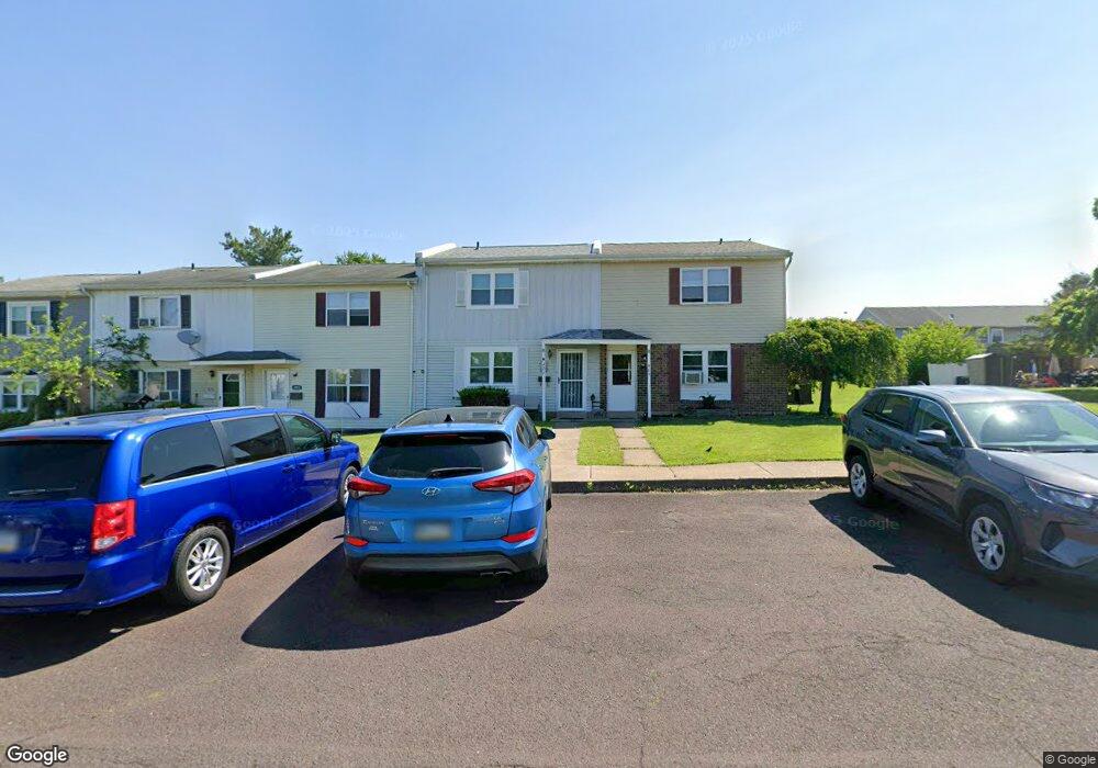 471 Colonial Dr, East Greenville, PA 18041 - photo 1