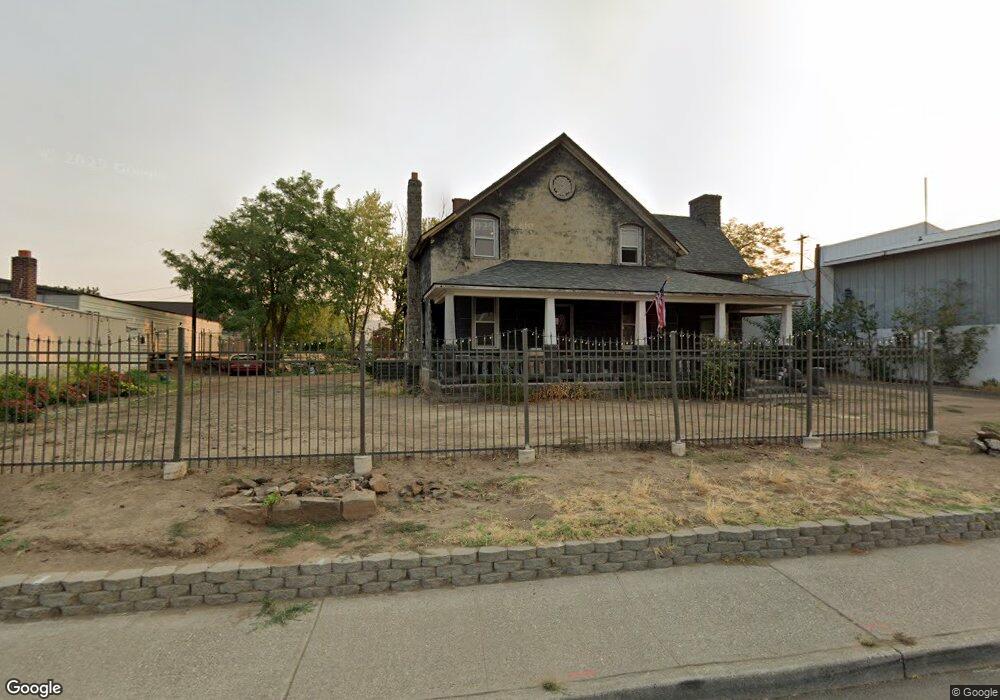 1009 W 6th St, the Dalles, OR 97058 - photo 1