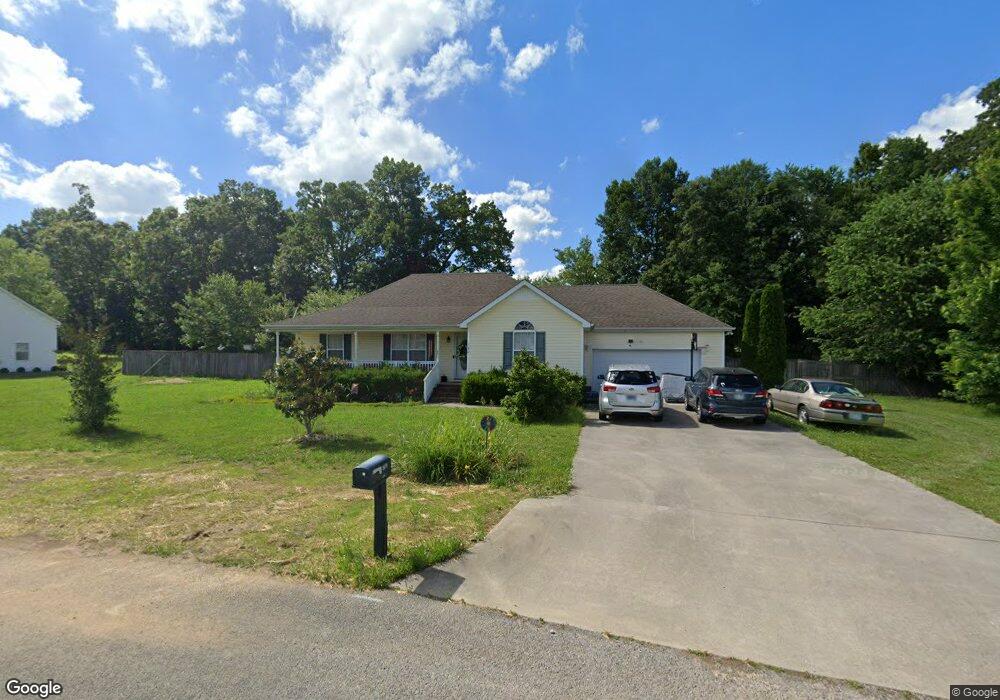 702 Indian Springs Cir, Manchester, TN 37355 - photo 1