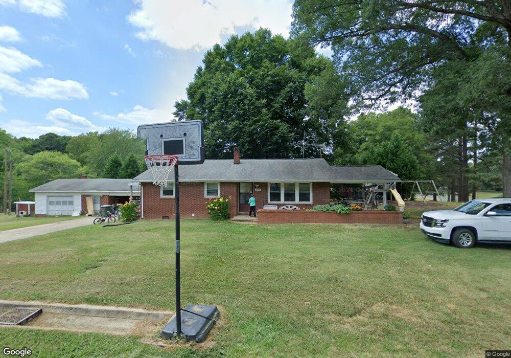 1743 Randall St, Asheboro, NC 27203 - photo 1