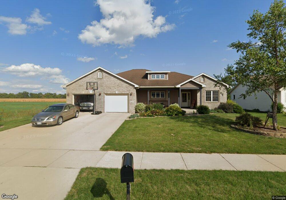 321 4th St, Brooklyn, WI 53521 - photo 1