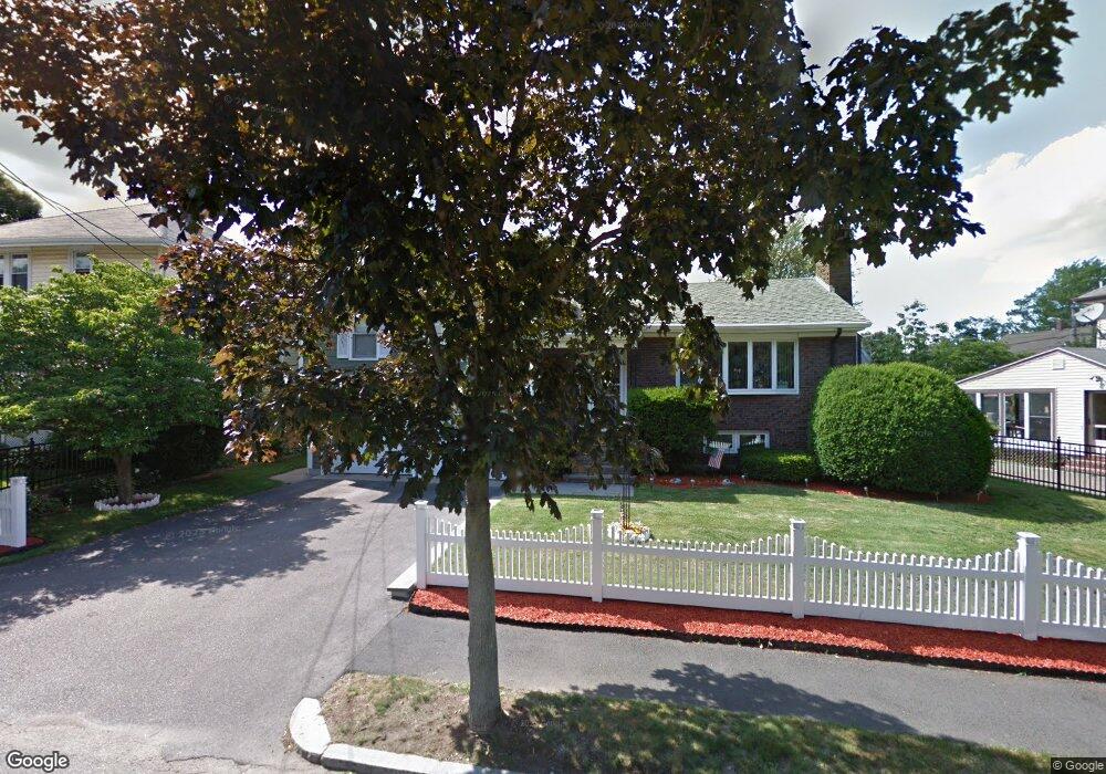 34 Pontiac Rd, Quincy, MA 02169 - photo 1