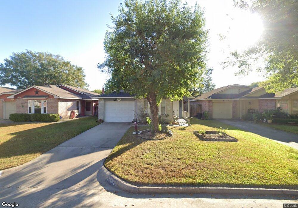 11008 Beaver Trail Dr, Houston, TX 77086 - photo 1
