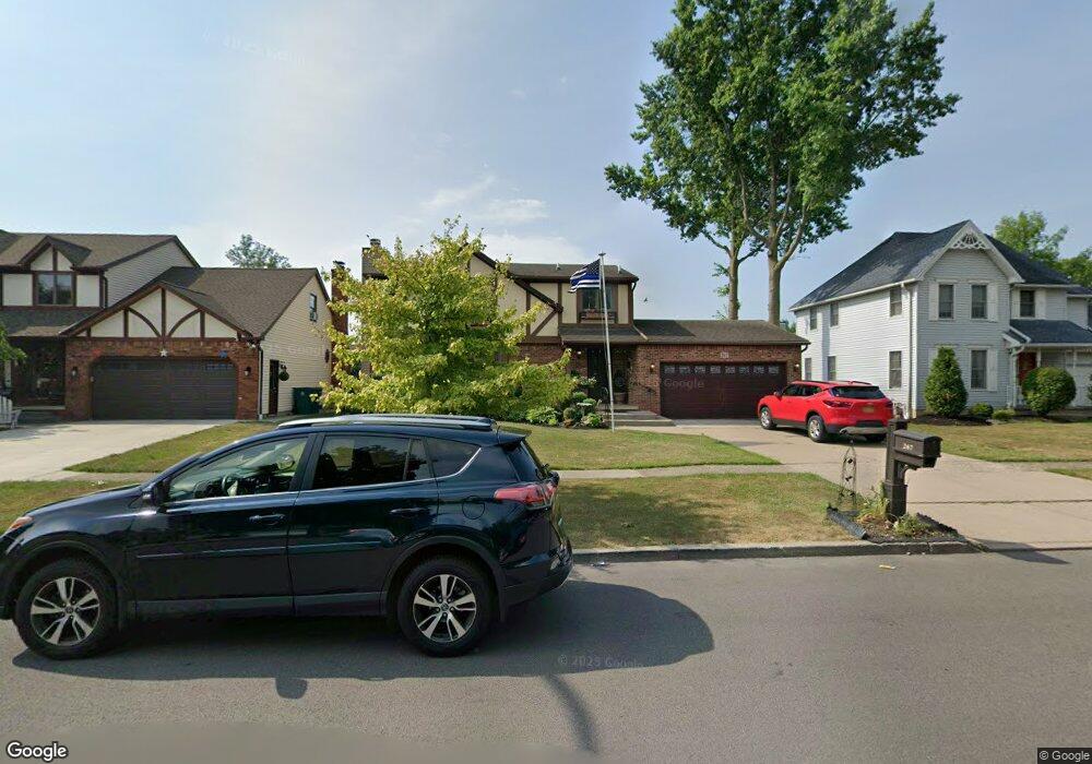 267 Selkirk Dr, North Tonawanda, NY 14120 - photo 1