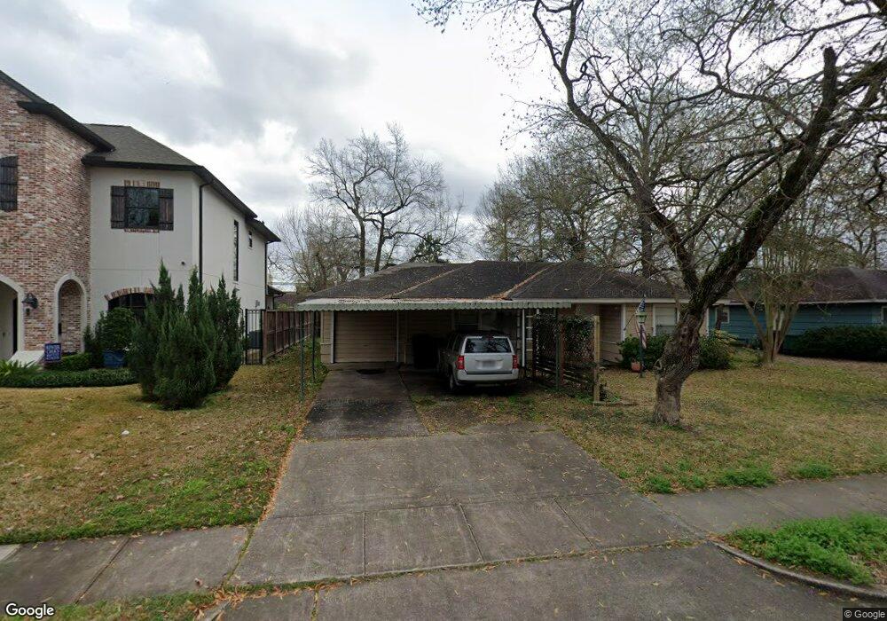 1426 Glourie Dr, Houston, TX 77055 - photo 1
