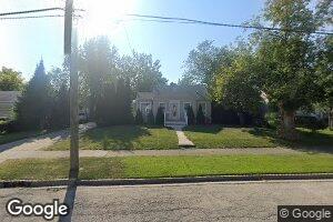 674 S Elmwood Ave, Waukegan, IL 60085