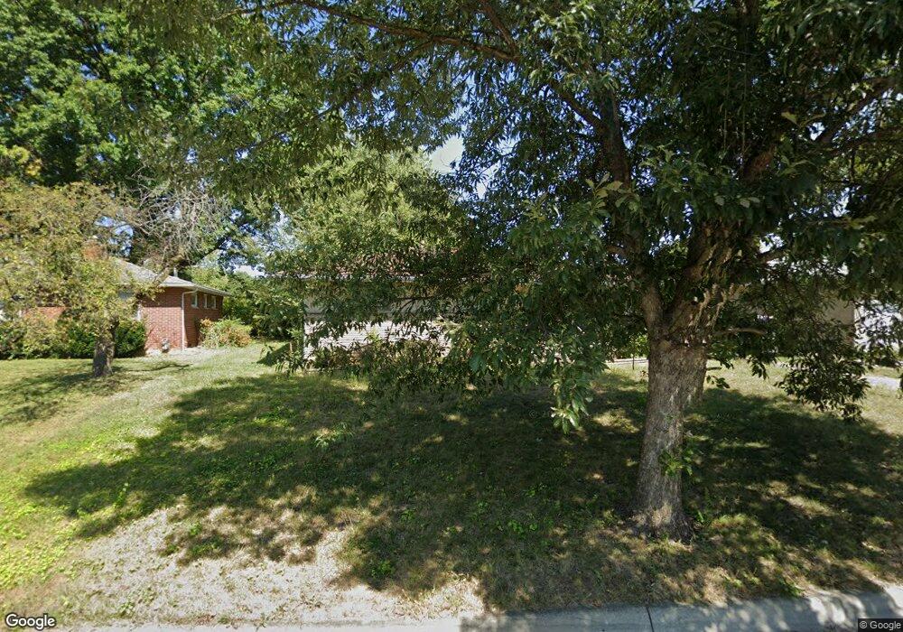 3828 Shamrock Dr, Columbus, OH 43227 - photo 1