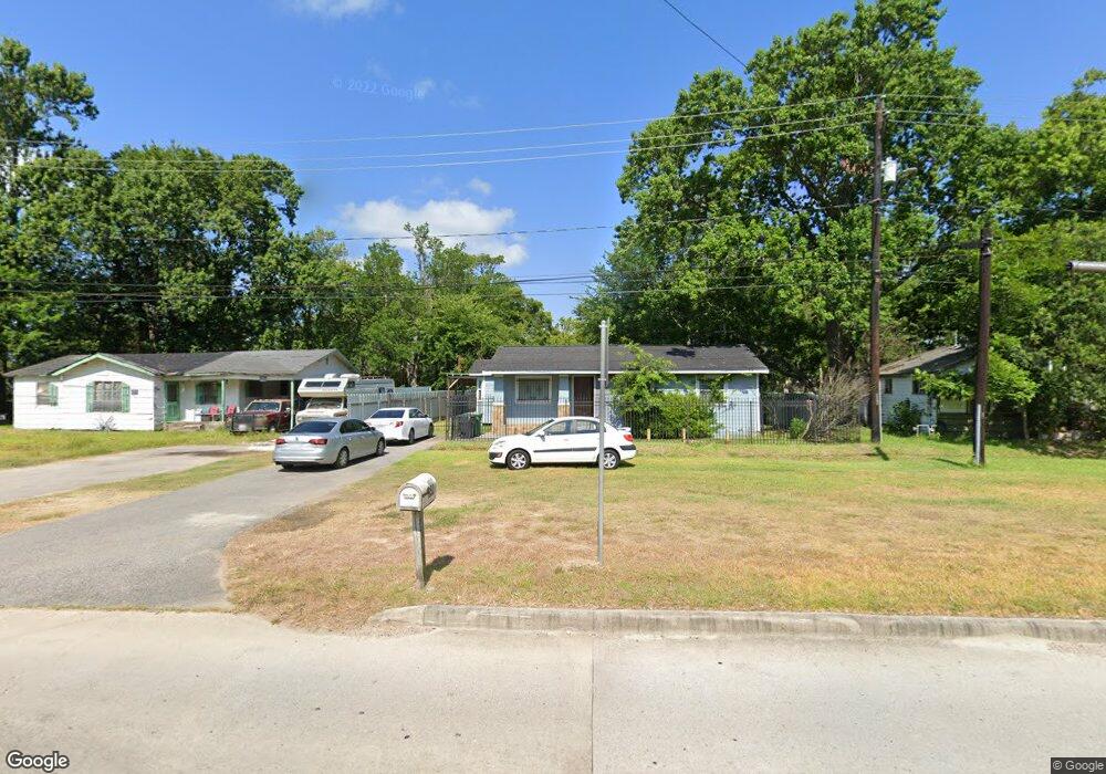 8521 Wheatley St, Houston, TX 77088 - photo 1