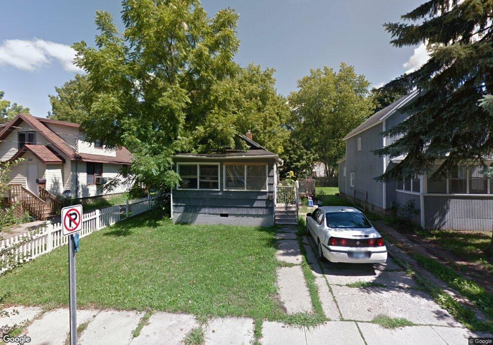 826 Clayton St, Lansing, MI 48915 - photo 1