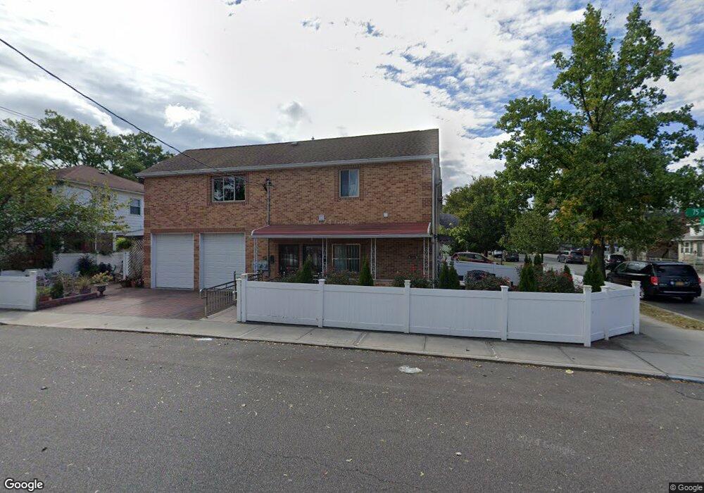 16602 75th Ave, Fresh Meadows, NY 11366 - photo 1