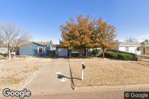 1404 Utica St, Plainview, TX 79072