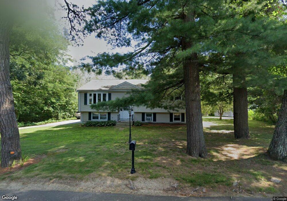 432 Grove St unit 2, Reading, MA 01867 - photo 1