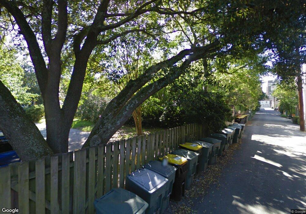 314 E Harris Ct, Savannah, GA 31401 - photo 1