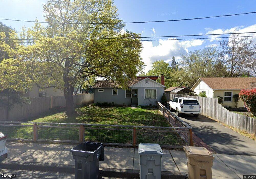 215 SW Rogue River Ave unit 217, Grants Pass, OR 97526 - photo 1