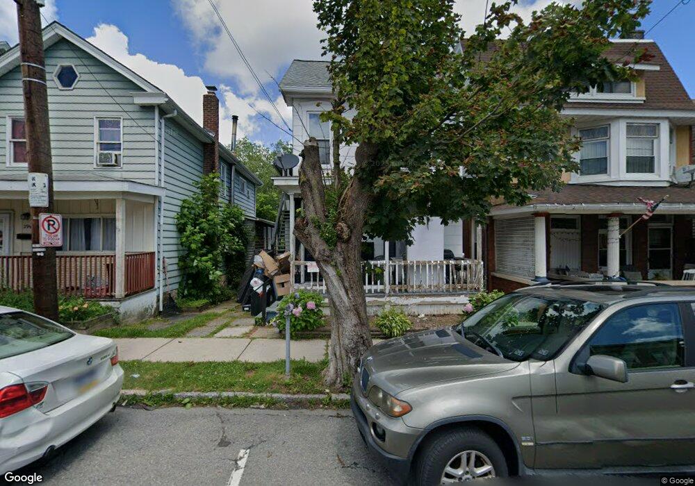 33 E Ridge St, Lansford, PA 18232 - photo 1