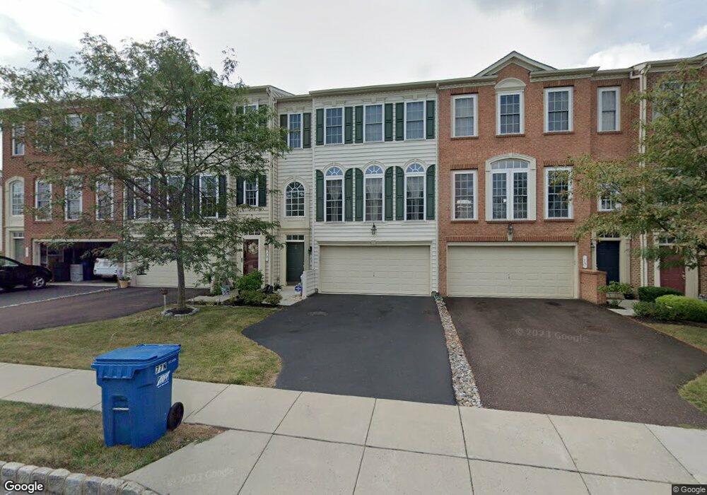 77 N Savanna Dr, Pottstown, PA 19465 - photo 1