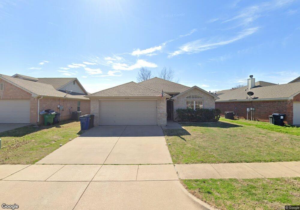 304 Sardius Blvd, Granbury, TX 76049 - photo 1
