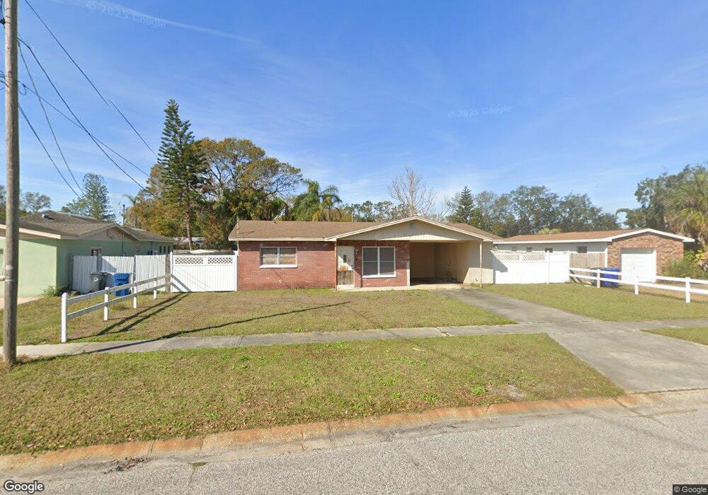 306 Country Club Dr, Oldsmar, FL 34677 - photo 1