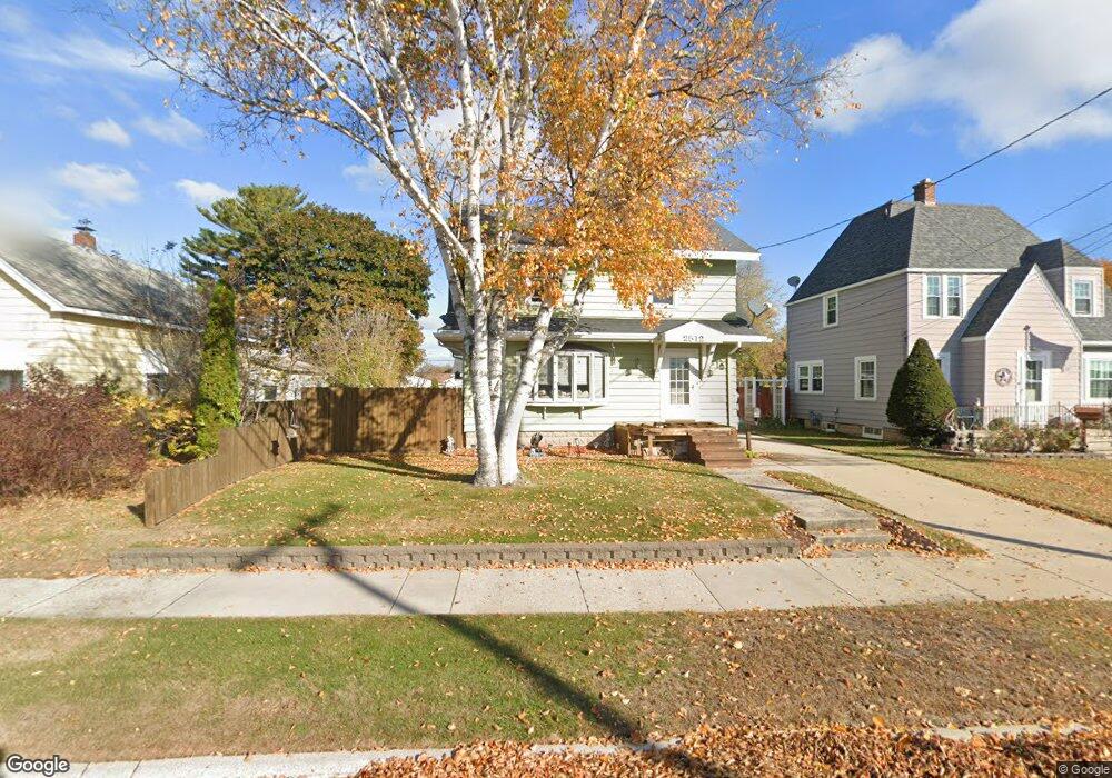 2512 10th St, Two Rivers, WI 54241 - photo 1