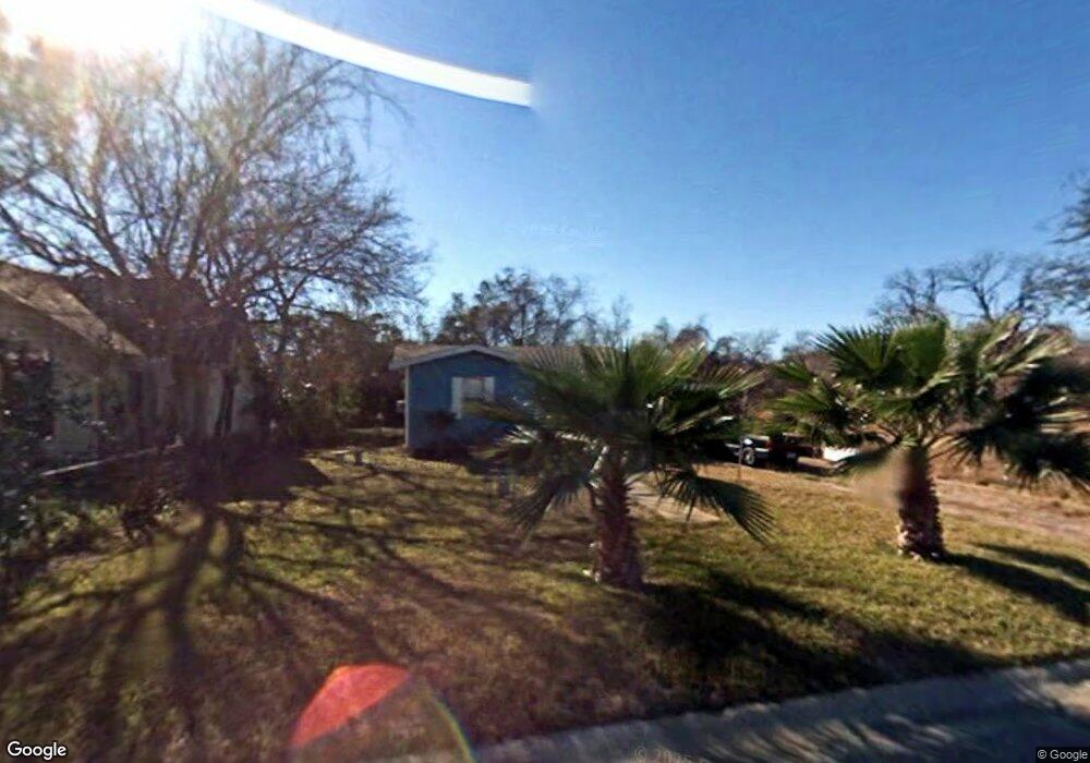 1605 N Washington St, Beeville, TX 78102 - photo 1