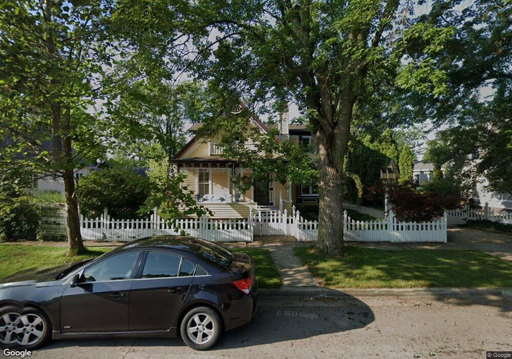 112 Sycamore St E, Three Oaks, MI 49128 - photo 1