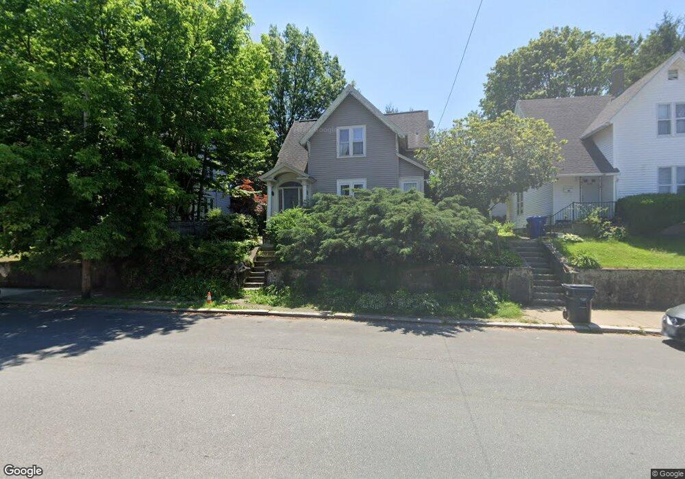 136 Pidge Ave, Pawtucket, RI 02860 - photo 1