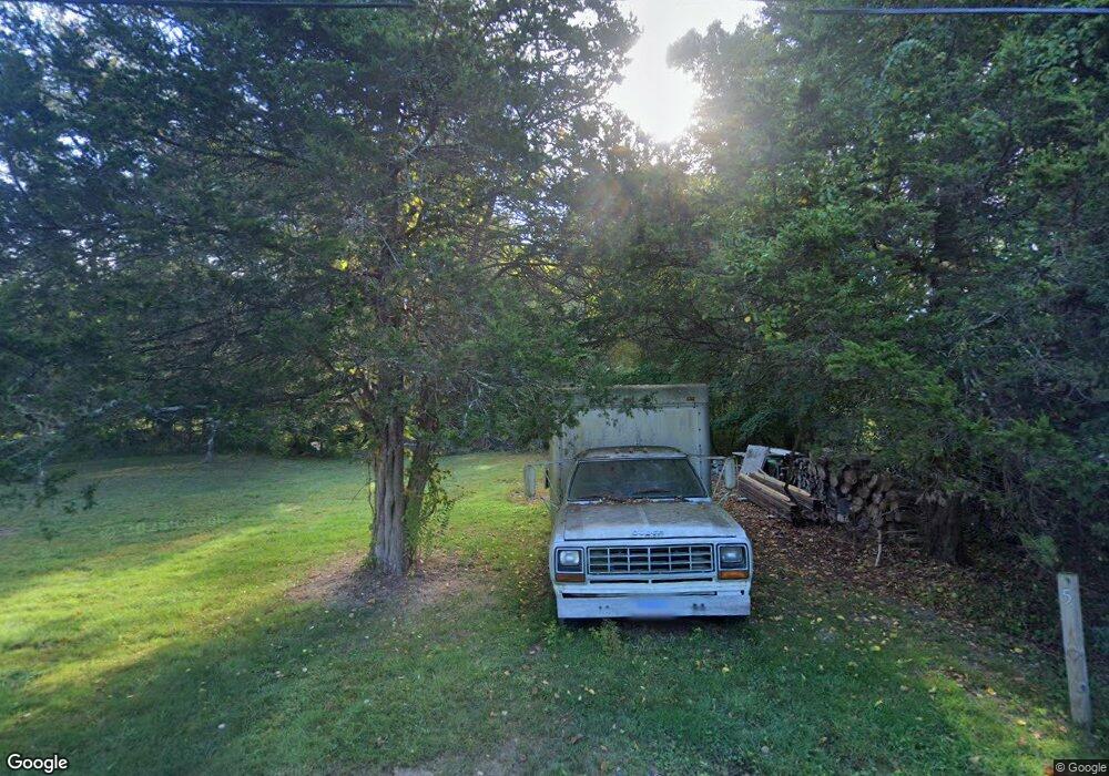 125 Whalehead Rd unit 3, Gales Ferry, CT 06335 - photo 1