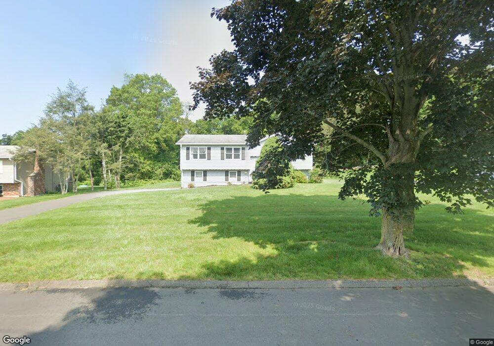 74 Oak Bluff Rd, Milford, CT 06461 - photo 1