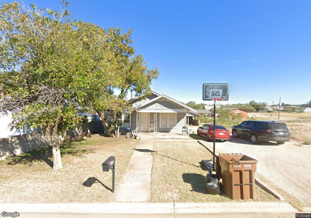 1305 Nolan St, Big Spring, TX 79720 - photo 1