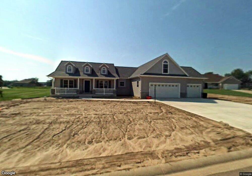 1828 N Summit Dr, La Porte, IN 46350 - photo 1