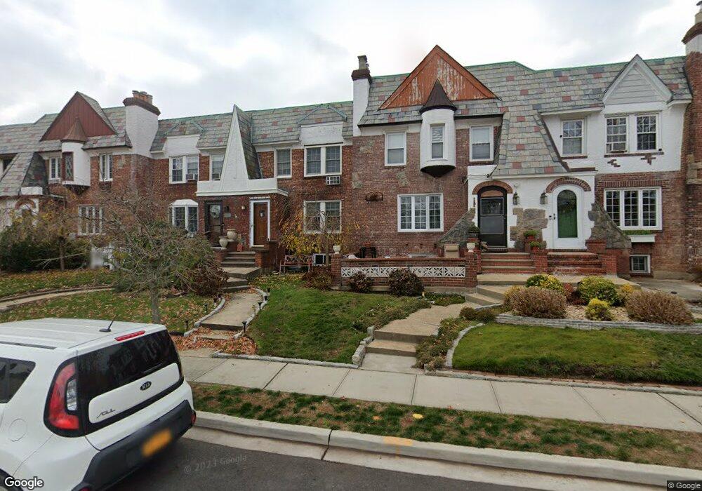 332 Cochran Place, Valley Stream, NY 11581 - photo 1