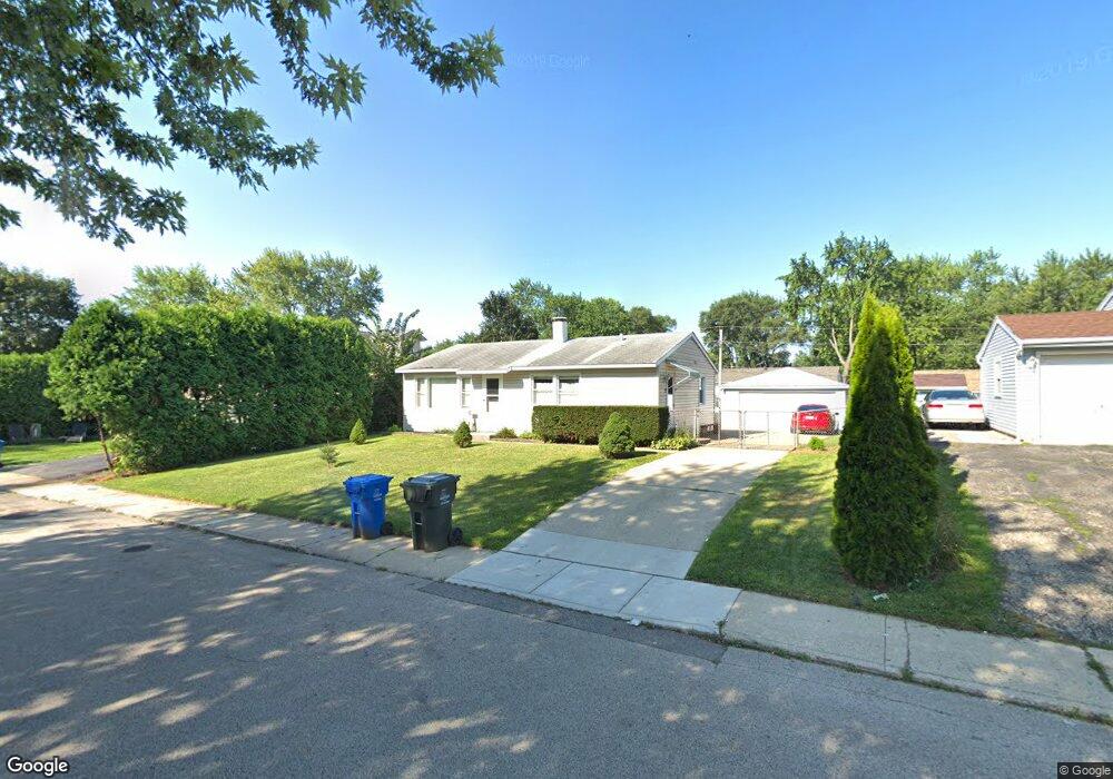 70 Alameda Dr, Carpentersville, IL 60110 - photo 1