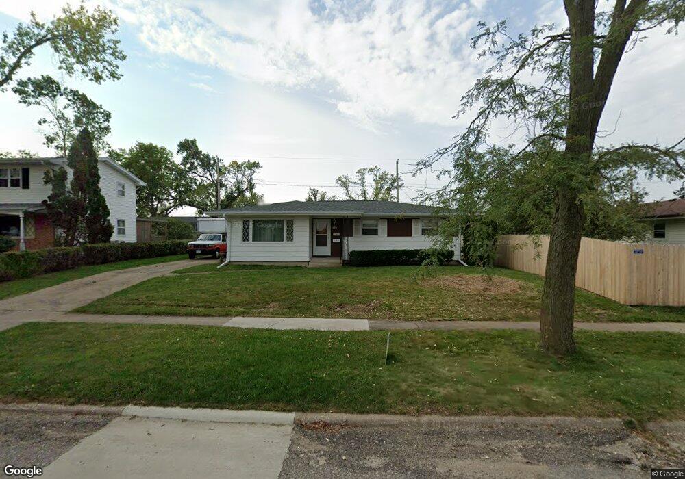 1545 Hillview Dr, Marion, IA 52302 - photo 1