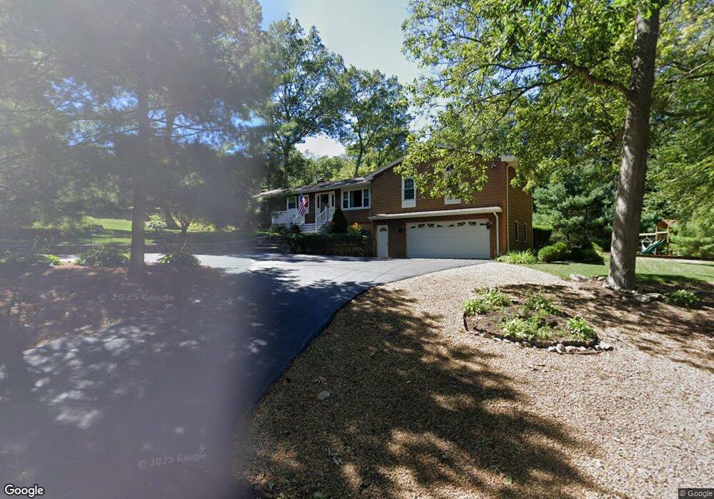 105 Ridge Rd, Smithfield, RI 02917 - photo 1