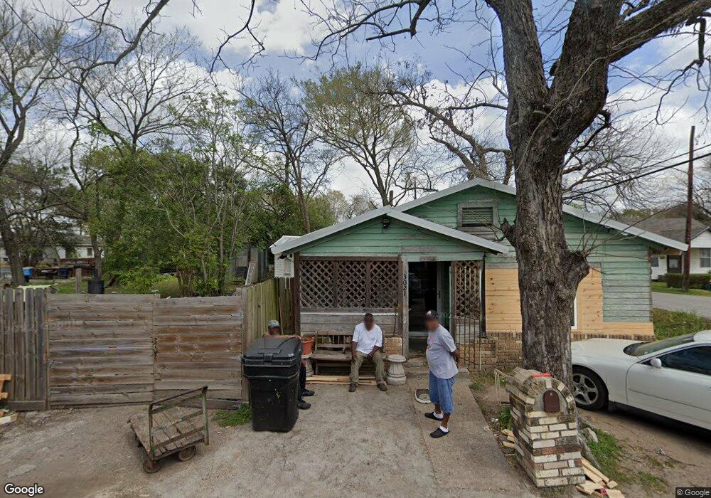 3021 Brill St, Houston, TX 77026 - photo 1