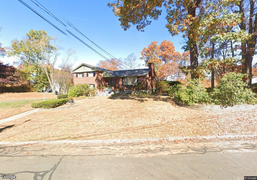 157 Roslyn Dr, New Britain, CT 06052 - photo 1